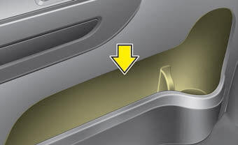 Kia Carnival: Storage compart Kia Carnival: Storage compart. These compartments can be used to store small items required by the driver or