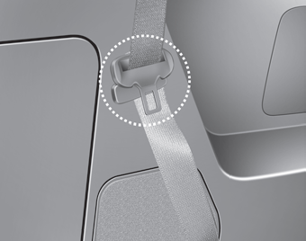 Kia Carnival: Seat belt restraint system Kia Carnival: Seat belt restraint system. The rear seat belt buckles can be stowed in the pocket between the rear seatback