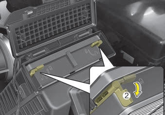 Kia Carnival: Air cleaner Kia Carnival: Air cleaner.